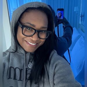 Meet your Posher, Kelly